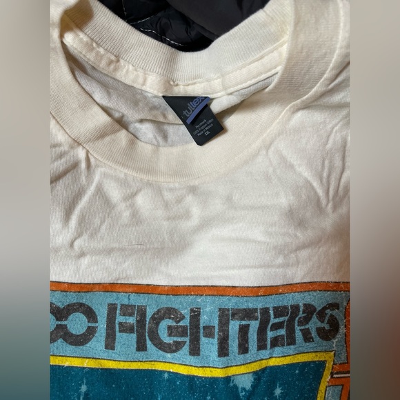 NEW Foo Fighters beige tee shirt Size XXL - Picture 2 of 3